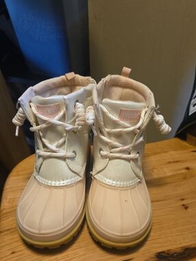 Sperry Kids Cream and Light Pink Duck Boots